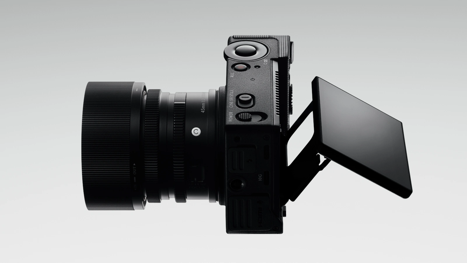 Aparat SIGMA fp2 z odchylonym ekranem LCD