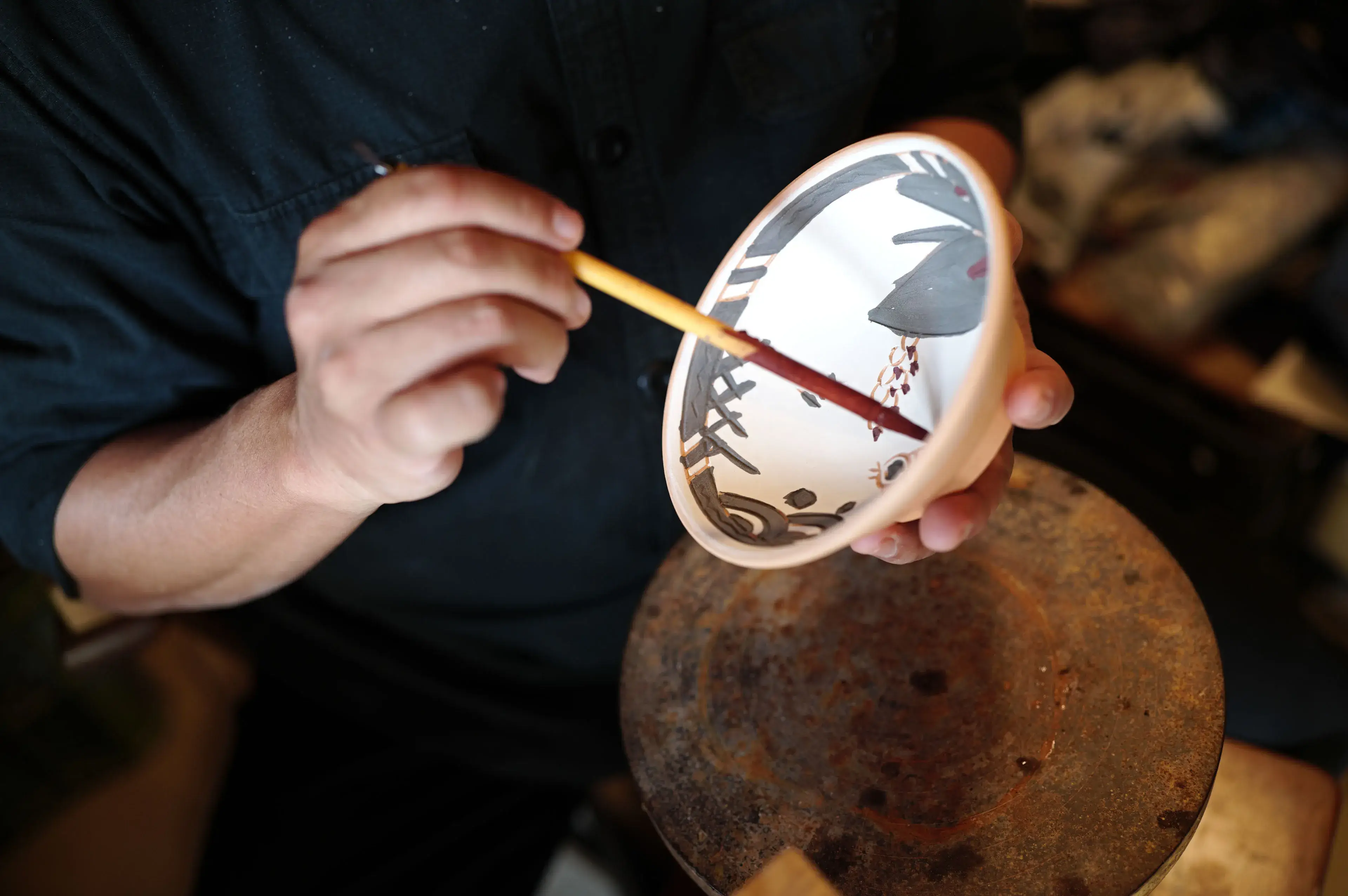 zdjęcie ceramiki wykonane obiektywem SIGMA 35 mm F1.4 DG II 