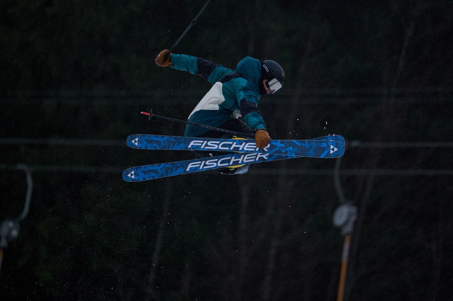 zdjęcie narciarza wykonane obiektywem 300-600 mm F4 DG OS | Sports